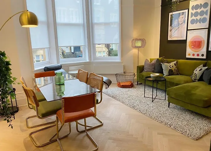 Modern And Bright Three Bed