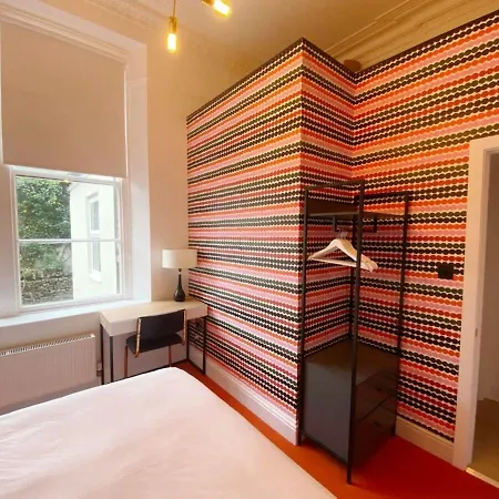 Modern And Bright Three Bed