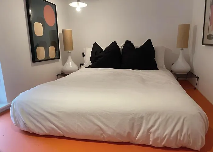 Modern And Bright Three Bed * Μπρίστολ